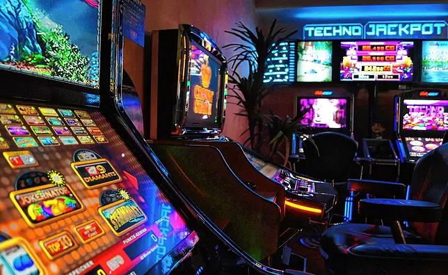 پاکستان میں LUXYPLAY کا آن لائن کیسینو سیکشن کھولیں۔